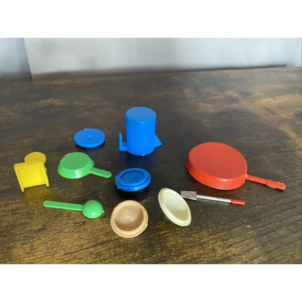 Lot of Vintage‎ Doll Kitchen Ware